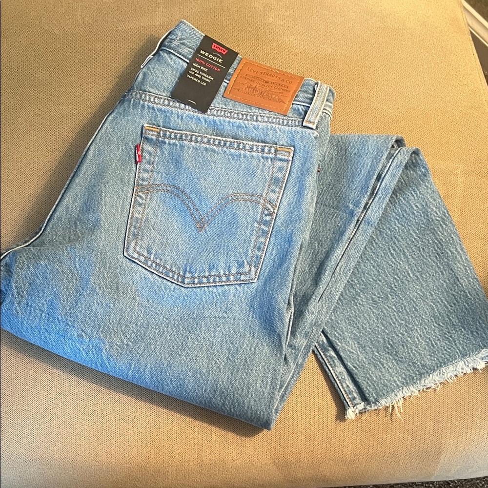 Levi's Wedgie High Rise Blue Jeans 28 NWT Raw Hem